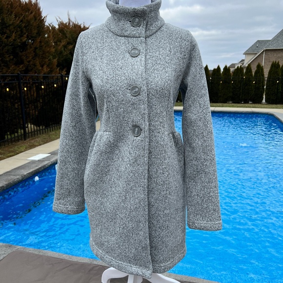 Patagonia Other - Like New Patagonia Girls Better Sweater Birch White Peacoat Size: XXL (16-18)